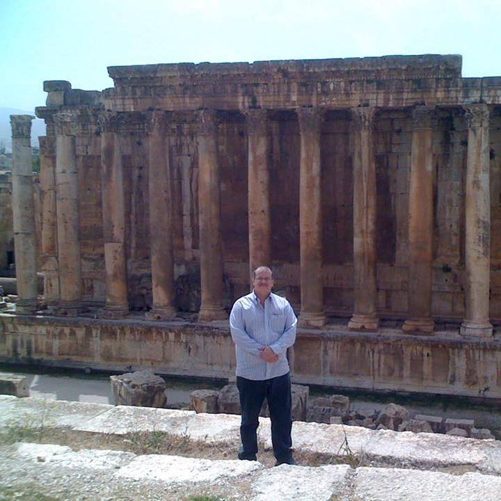 Fernando Báez at the ruins of a Roman temple